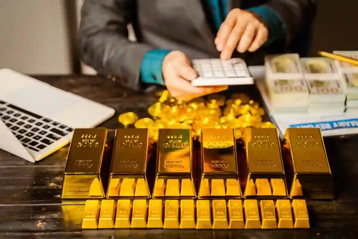 جرام الذهب يسجل 424 ريال وعيار 24 يحلق فوق السحب